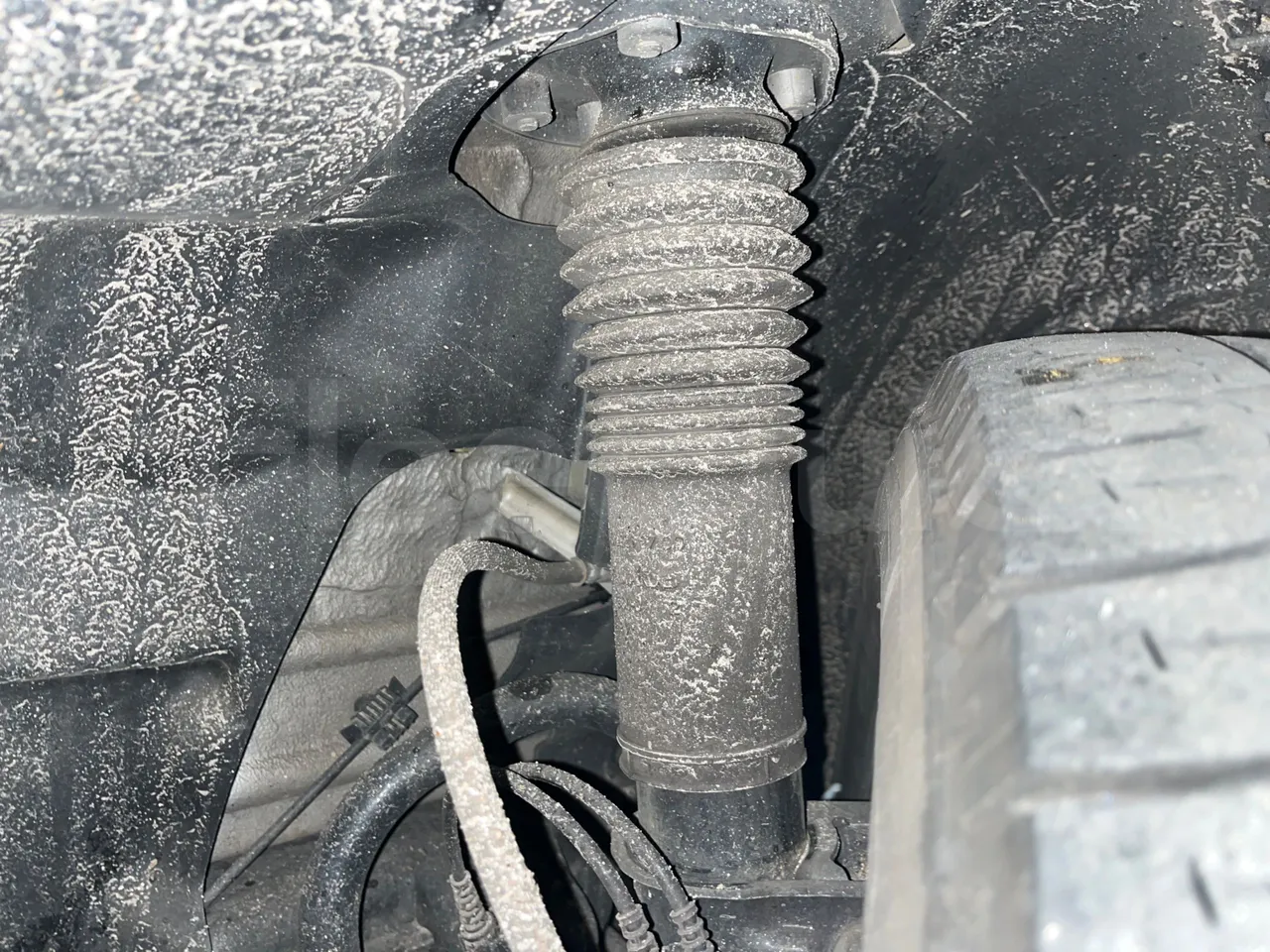 Mercedes-Benz Sprinter 906BB35 - Euro 6 - 140 kW - 5.900 mt - front air springs left