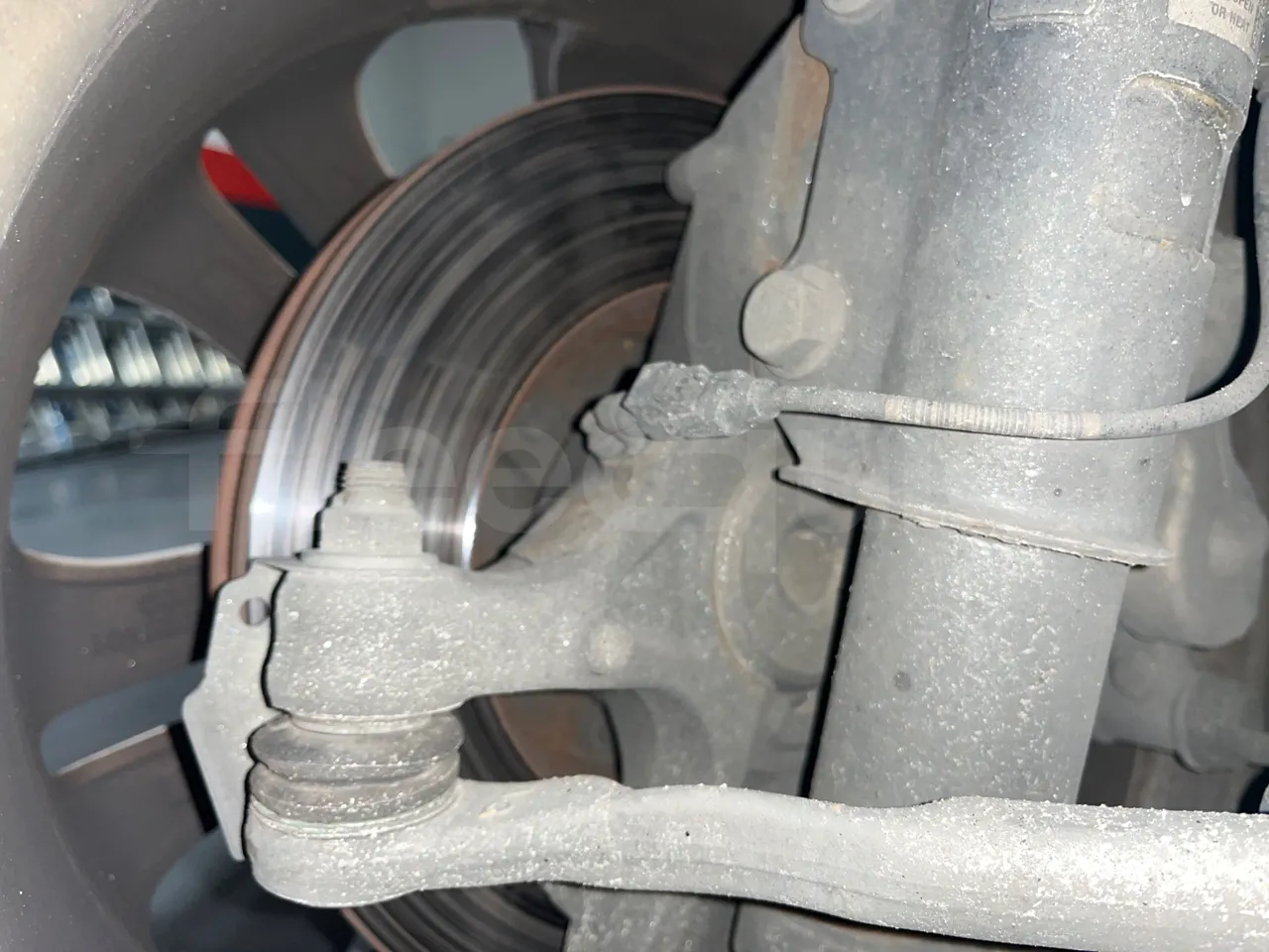 Mercedes-Benz Sprinter 906BB35 - Euro 6 - 140 kW - 5.900 mt - front discs left