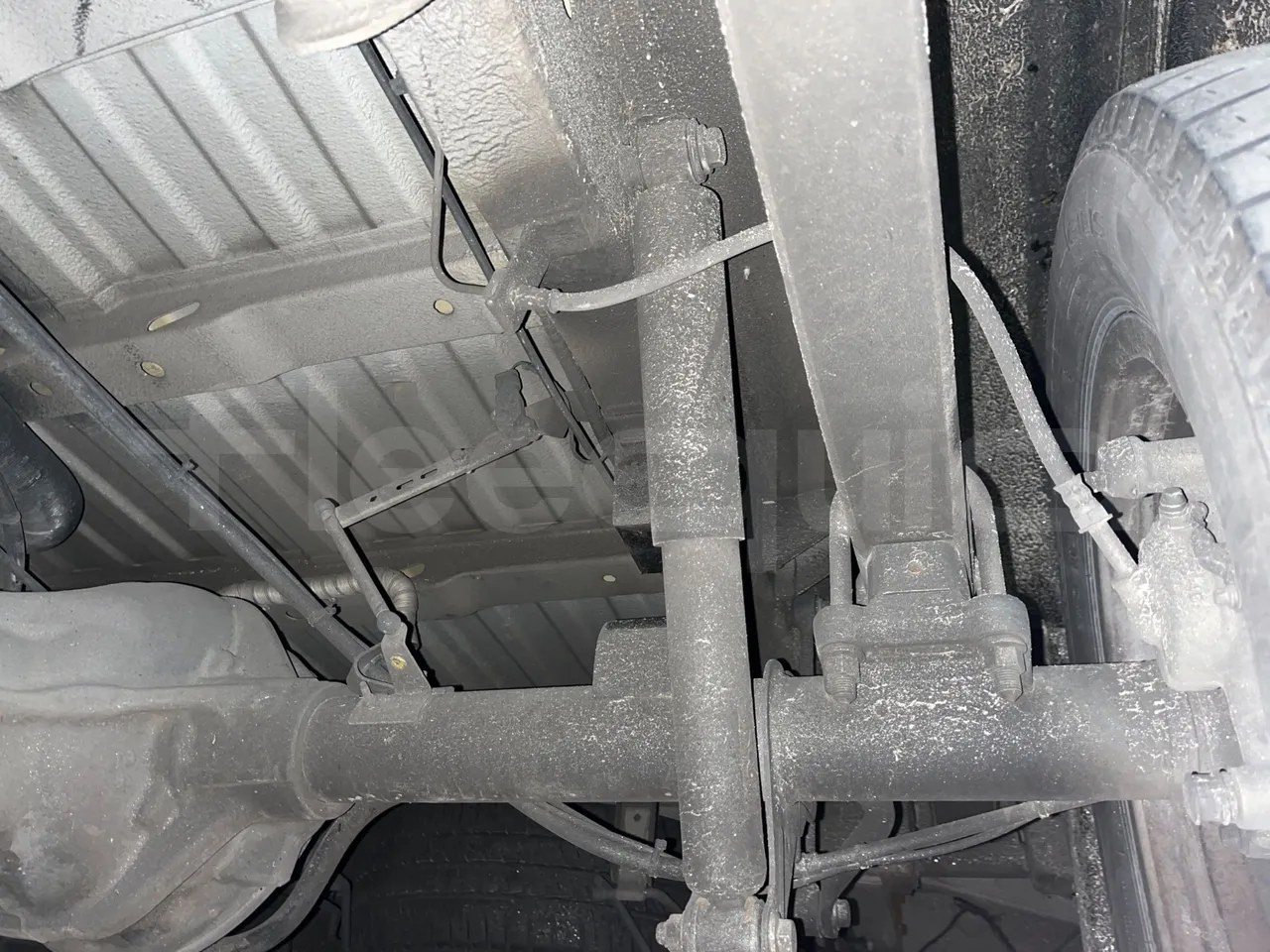 Mercedes-Benz Sprinter 906BB35 - Euro 6 - 140 kW - 5.900 mt - axle 2 shock absorbers 1 left