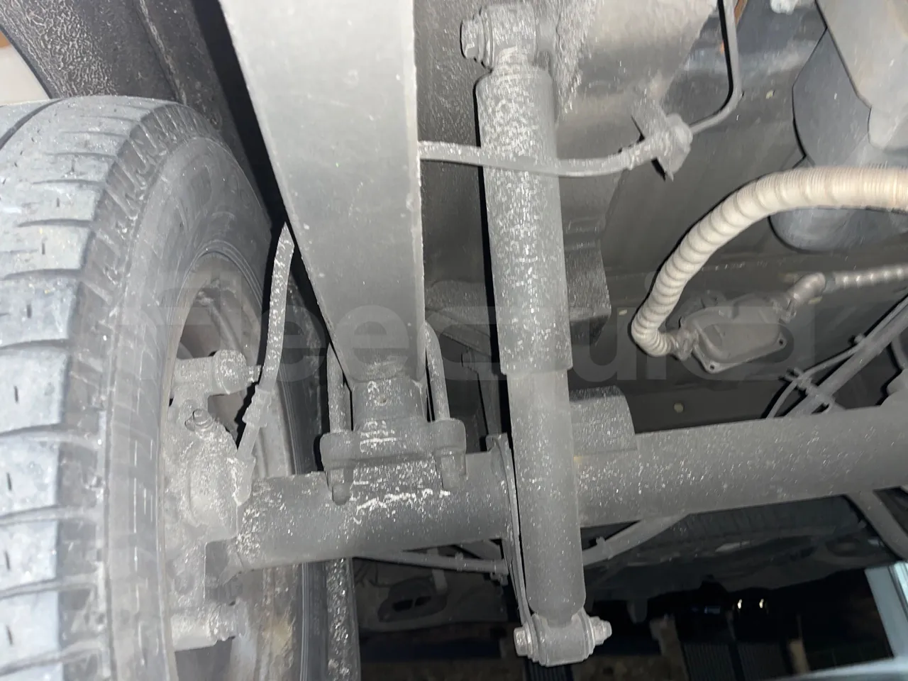 Mercedes-Benz Sprinter 906BB35 - Euro 6 - 140 kW - 5.900 mt - axle 2 shock absorbers 1 right