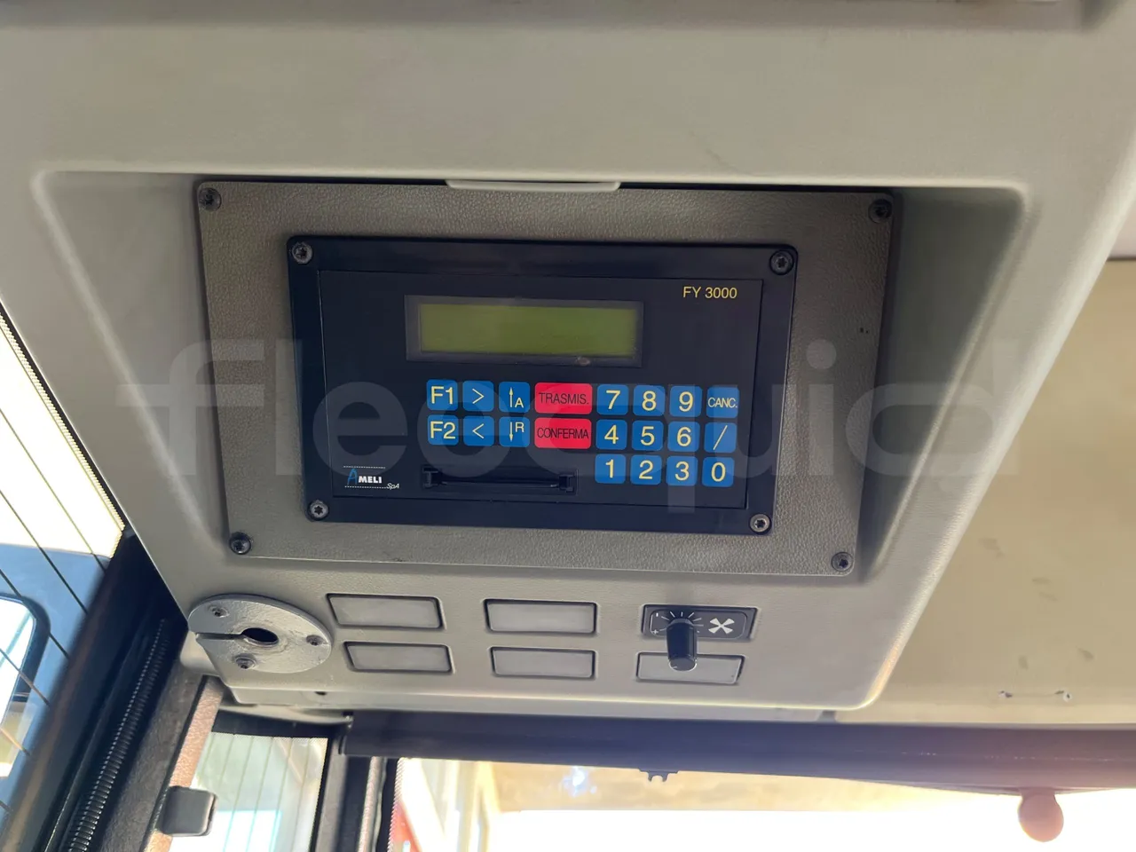 Mercedes-Benz O 530 G- 3P - Euro5 - 260kW - 17.940mt - command unit indicators