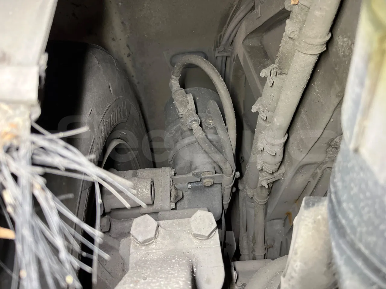 Mercedes-Benz O 530 G- 3P - Euro5 - 260kW - 17.940mt - axel 3 caliper brakes left