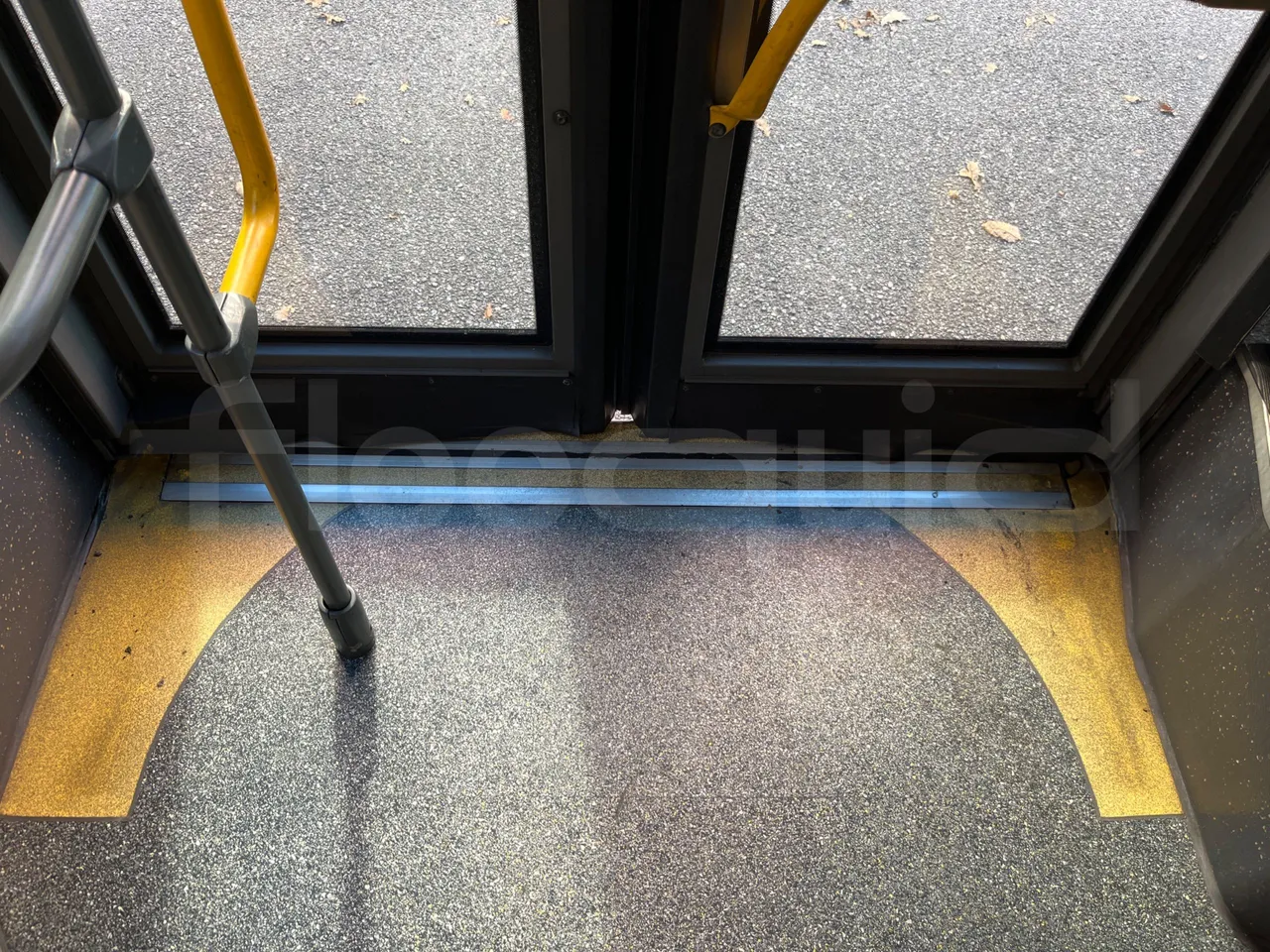 Mercedes-Benz O 530 G- 3P - Euro5 - 260kW - 17.940mt - door mechanism photo