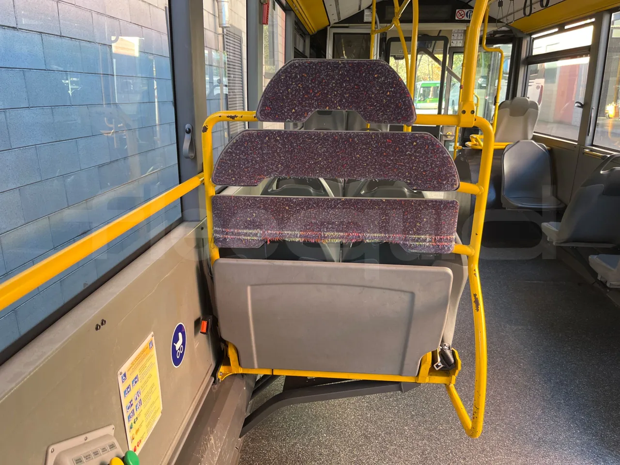 Mercedes-Benz O 530 G- 3P - Euro5 - 260kW - 17.940mt - folding seat photo