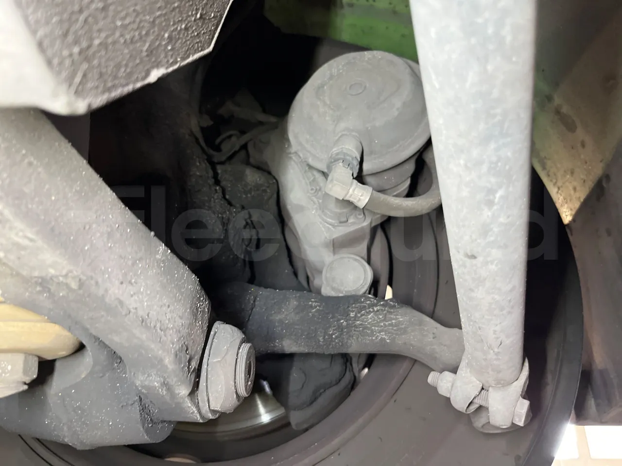 Mercedes-Benz O 530 G- 3P - Euro5 - 260kW - 17.940mt - front brake calipers left