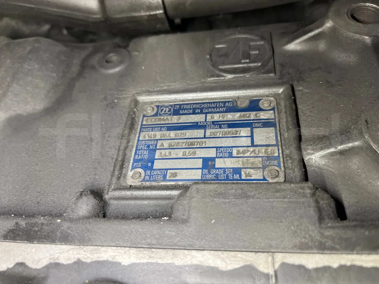 Mercedes-Benz O 530 G- 3P - Euro5 - 260kW - 17.940mt - gearbox plate photo