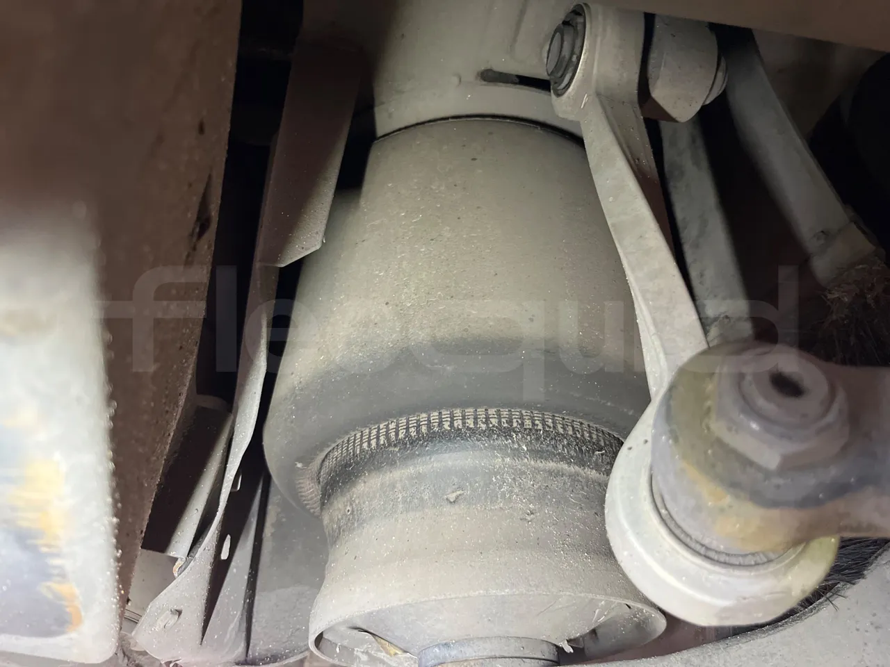 Mercedes-Benz O 530 G- 3P - Euro5 - 260kW - 17.940mt - axle 3 air springs 2 left