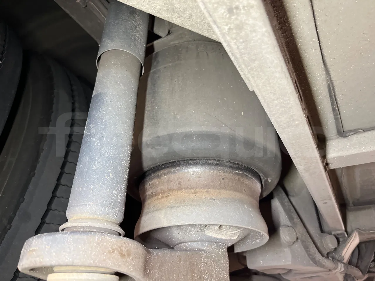 Mercedes-Benz O 530 G- 3P - Euro5 - 260kW - 17.940mt - axle 3 air springs 1 right