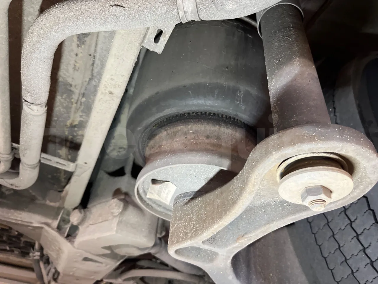 Mercedes-Benz O 530 G- 3P - Euro5 - 260kW - 17.940mt - axel 3 shock absorbers 2 left