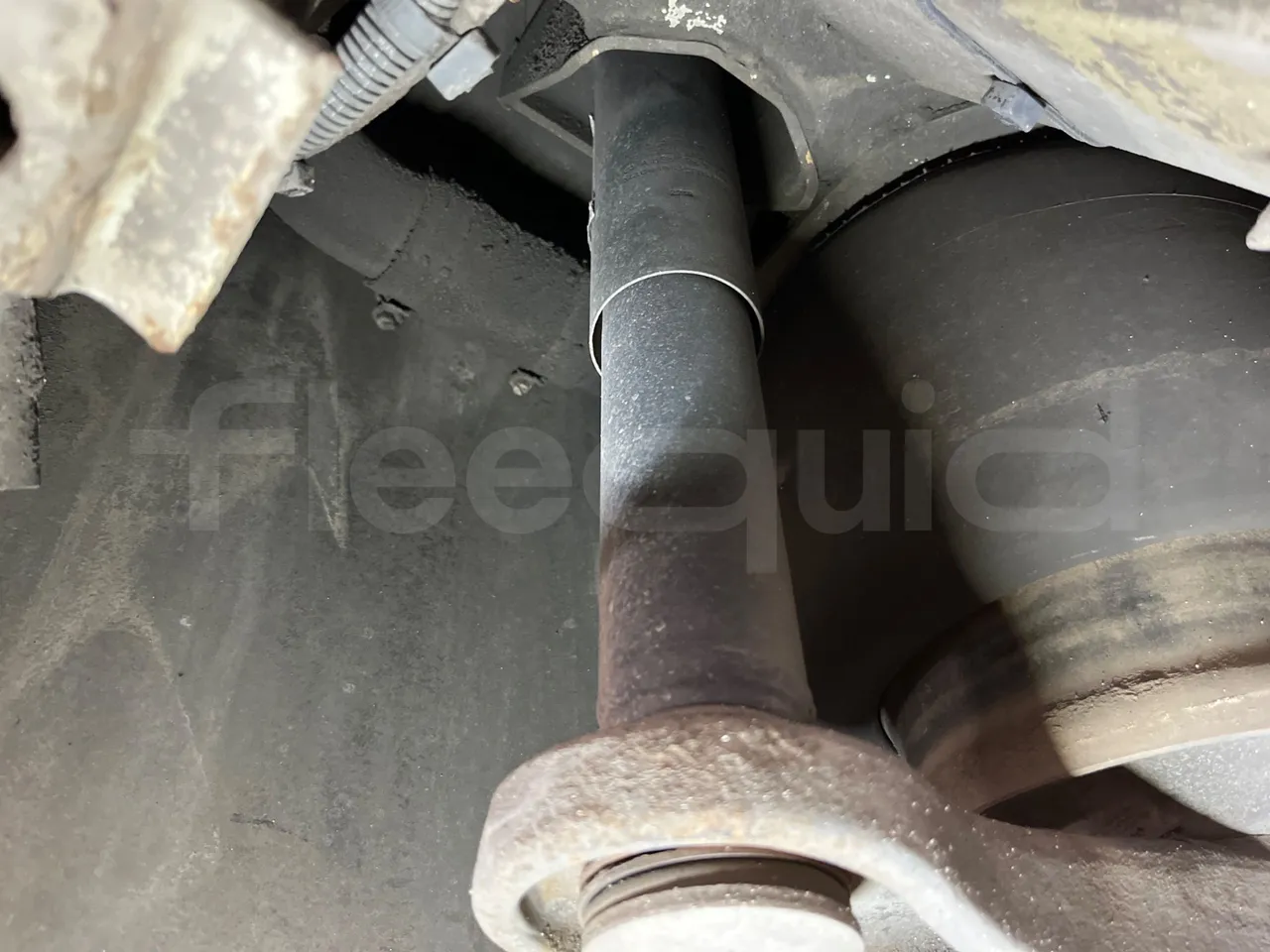 Mercedes-Benz O 530 G- 3P - Euro5 - 260kW - 17.940mt - axle 2 shock absorbers 2 left