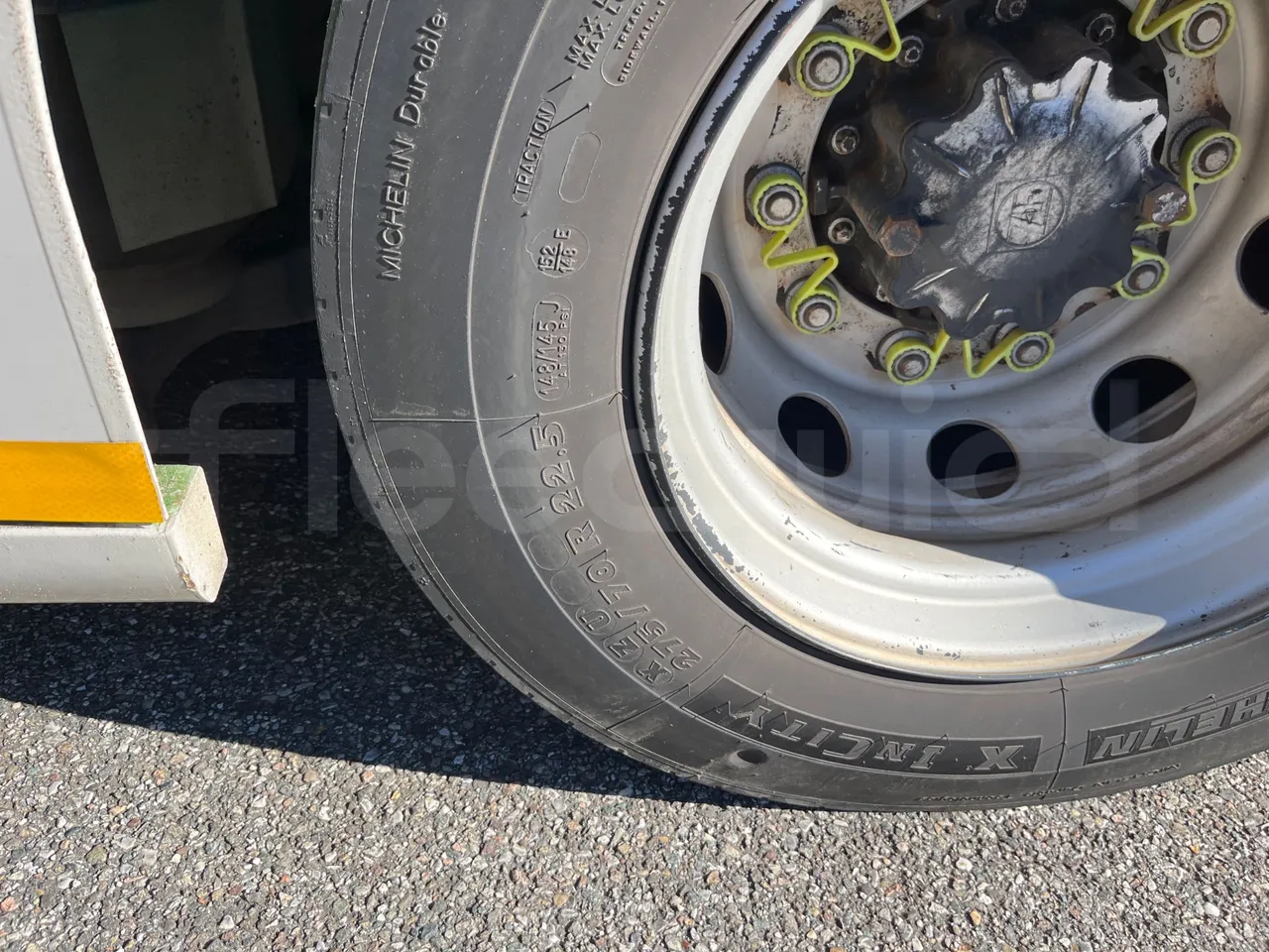 Mercedes-Benz O 530 G- 3P - Euro5 - 260kW - 17.940mt - rear left tire photo