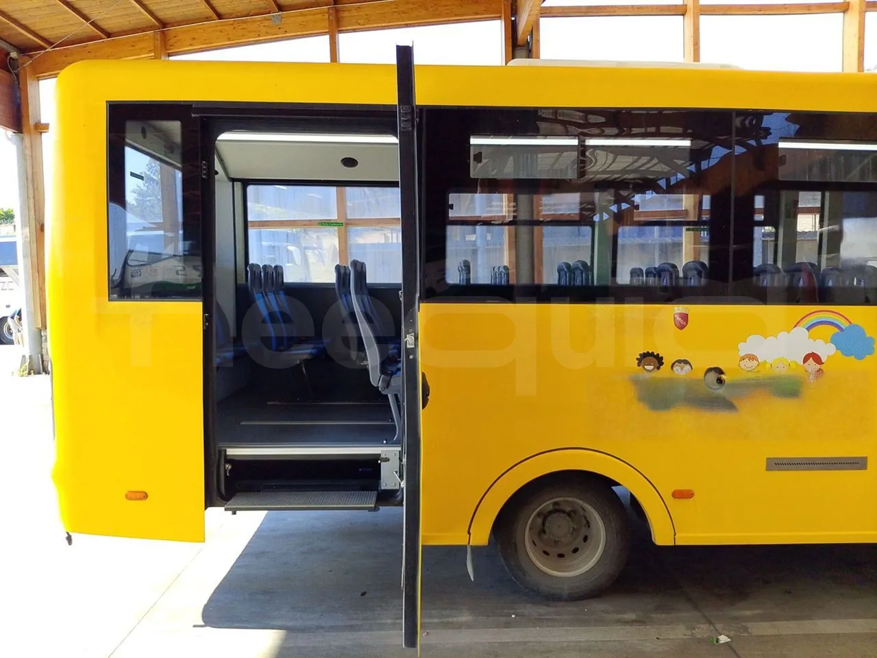 Iveco Indcar WGIVMY11 MOBI SCUOLABUS - EUR6 - 100Kw - 8,592m - front door 3 open (mandatory for bus to scrap)