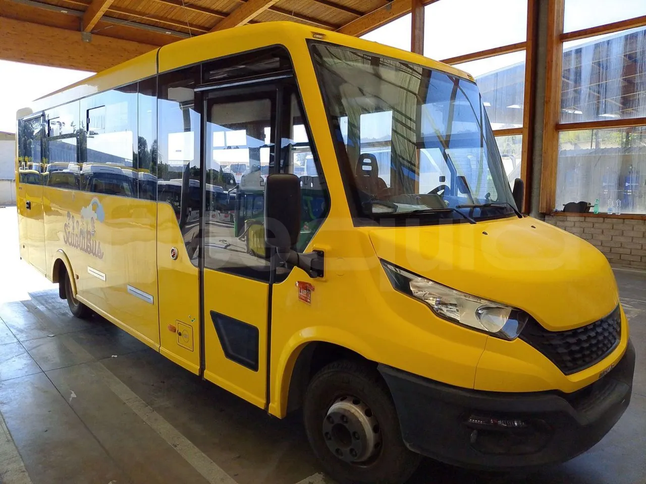 Iveco Indcar WGIVMY11 MOBI SCUOLABUS - EUR6 - 100Kw - 8,592m - Base cover photo