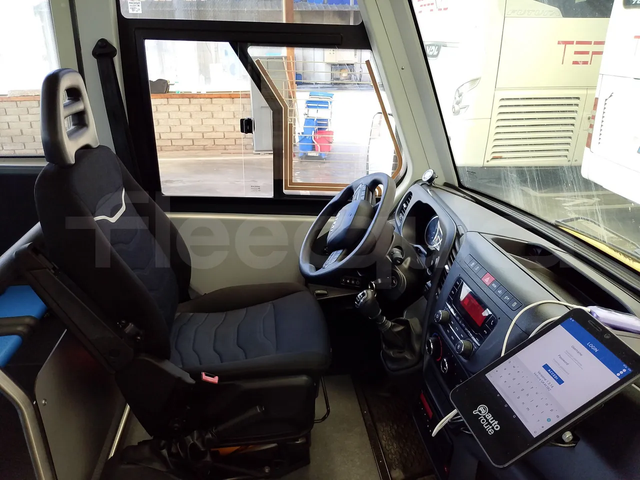 Iveco Indcar WGIVMY11 MOBI SCUOLABUS - EUR6 - 100Kw - 8,592m - driver's seat photo (mandatory for bus to scrap)