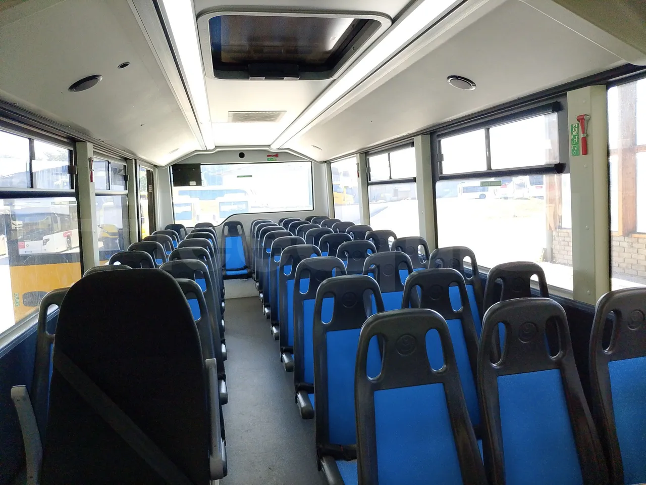 Iveco Indcar WGIVMY11 MOBI SCUOLABUS - EUR6 - 100Kw - 8,592m - interior reverse seats driver height (mandatory for bus to scrap)