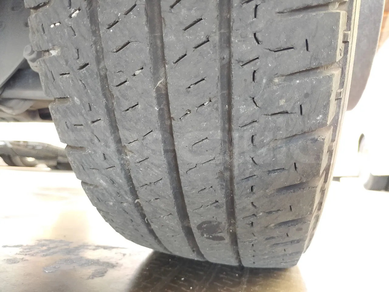 Iveco Indcar WGIVMY11 MOBI SCUOLABUS - EUR6 - 100Kw - 8,592m - tread condition front tires right