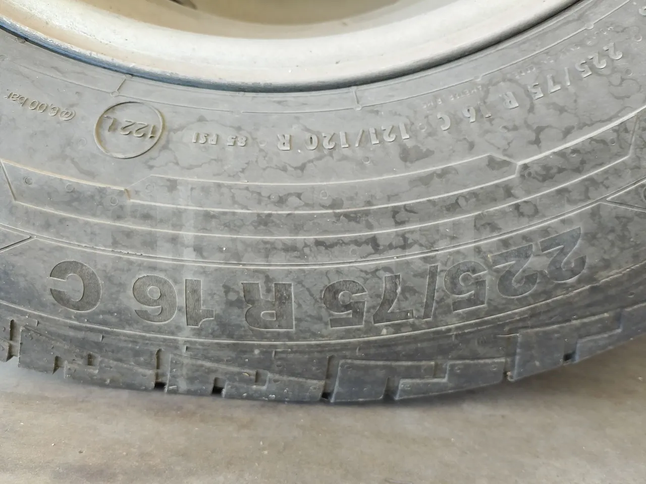 Iveco Indcar WGIVMY11 MOBI SCUOLABUS - EUR6 - 100Kw - 8,592m - tread condition third axle tires right