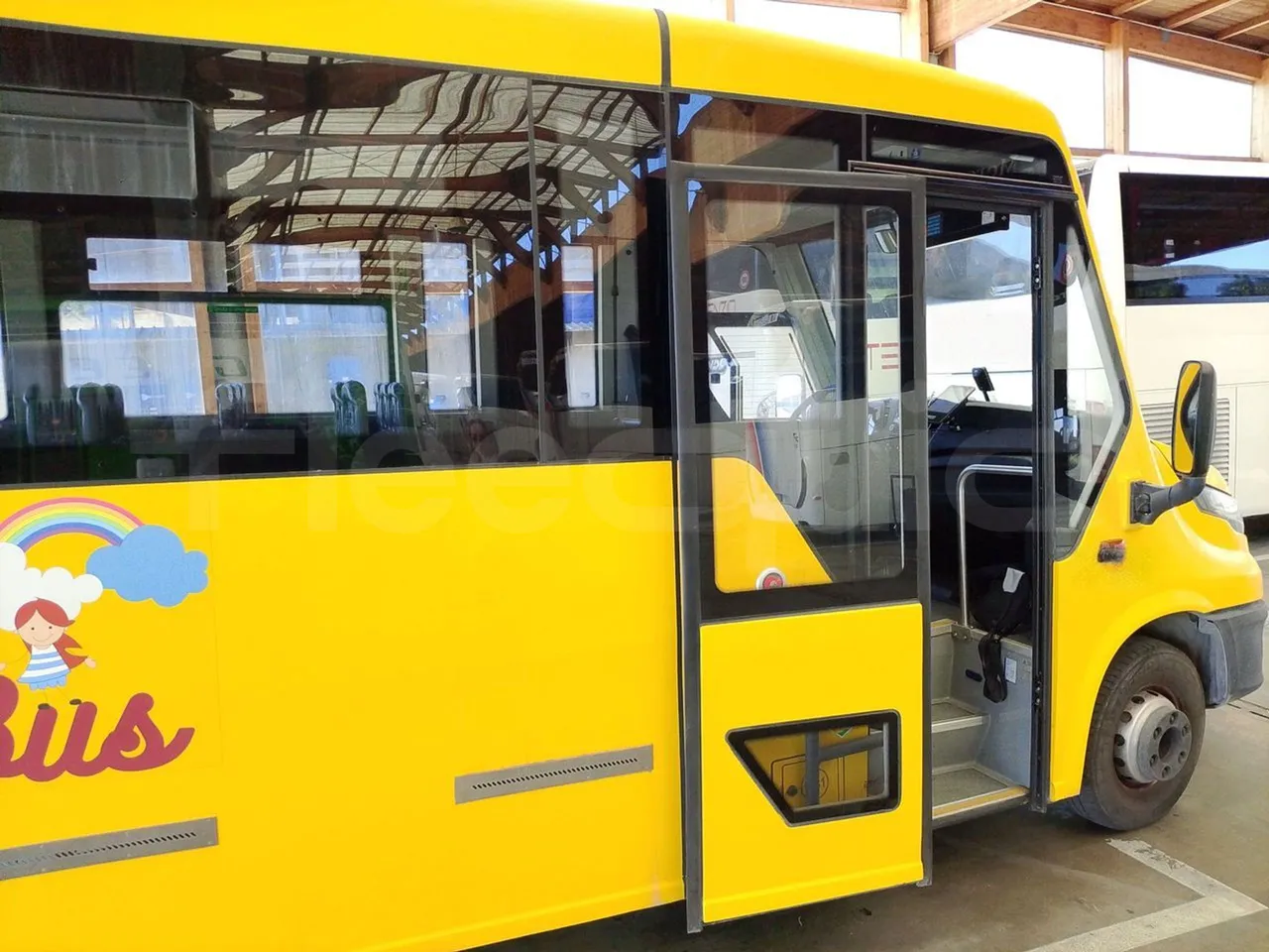 Iveco Indcar WGIVMY11 MOBI SCUOLABUS - EUR6 - 100Kw - 8,592m - platform open photo