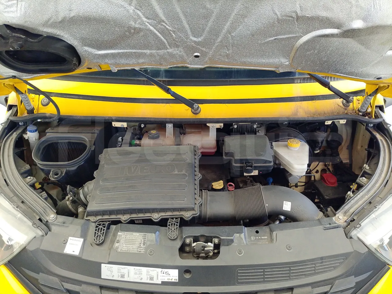 Iveco Indcar WGIVMY11 MOBI SCUOLABUS - EUR6 - 100Kw - 8,592m - rear hatch open (mandatory  for bus to scrap)