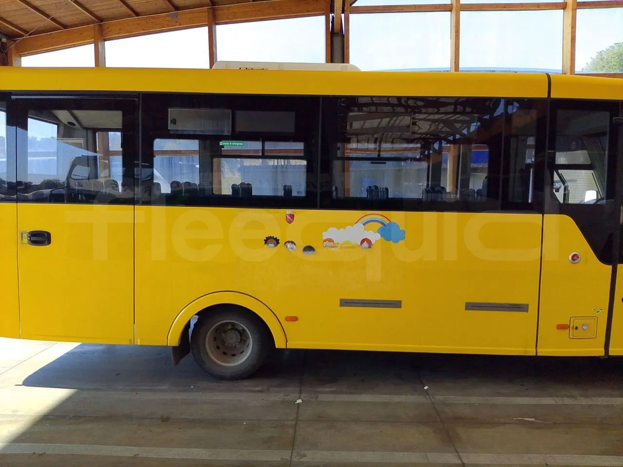 Iveco Indcar WGIVMY11 MOBI SCUOLABUS - EUR6 - 100Kw - 8,592m - turntable external (18m)