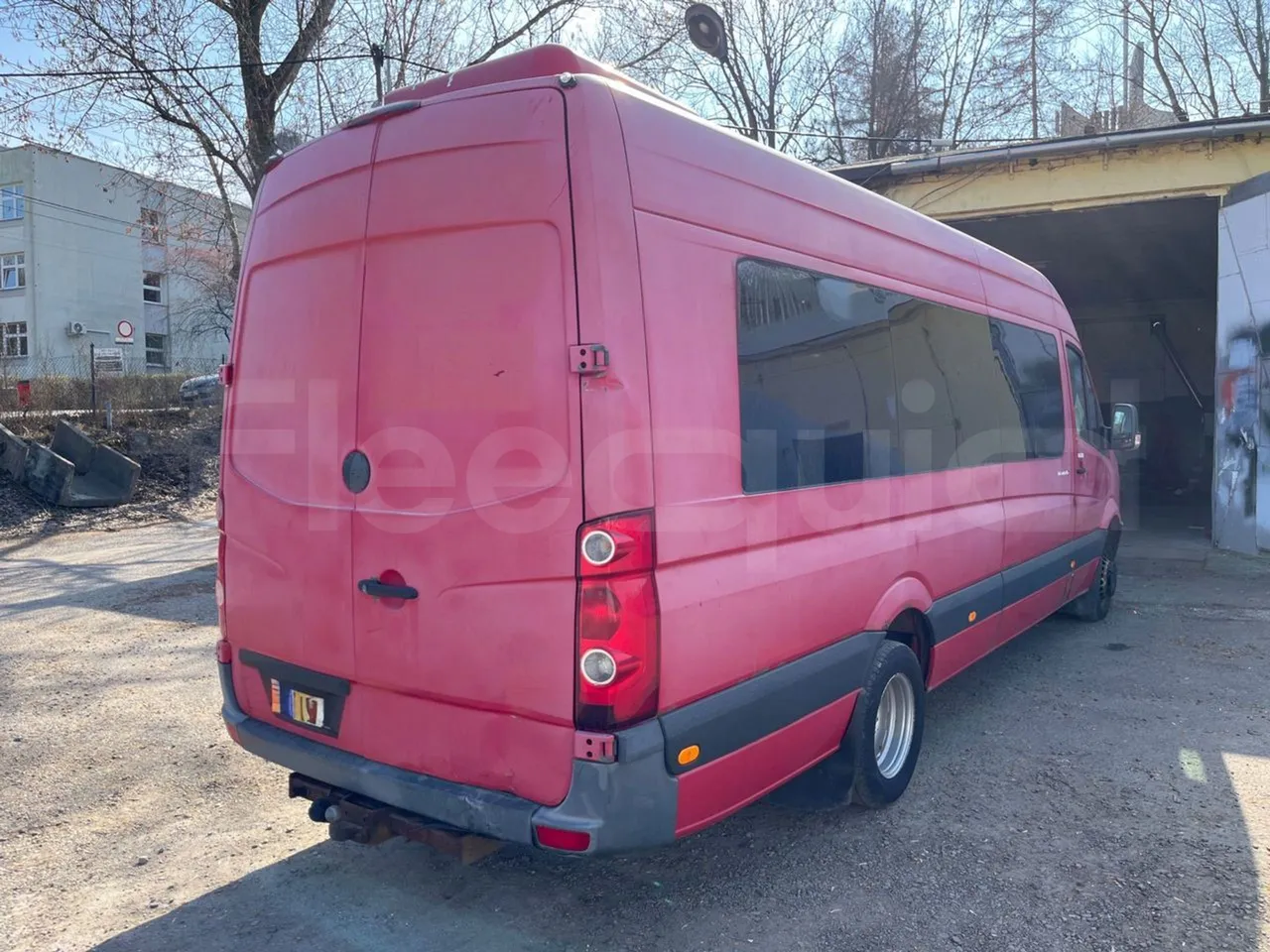 Volkswagen Crafter Euro6 - 120kW - 7.345mt - 3/4 right rear doors closed