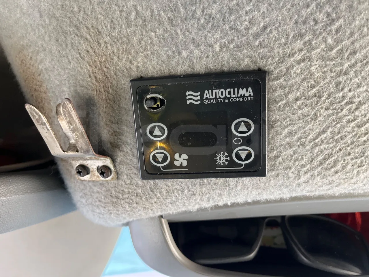 Volkswagen Crafter Euro6 - 120kW - 7.345mt - onboard devices 2