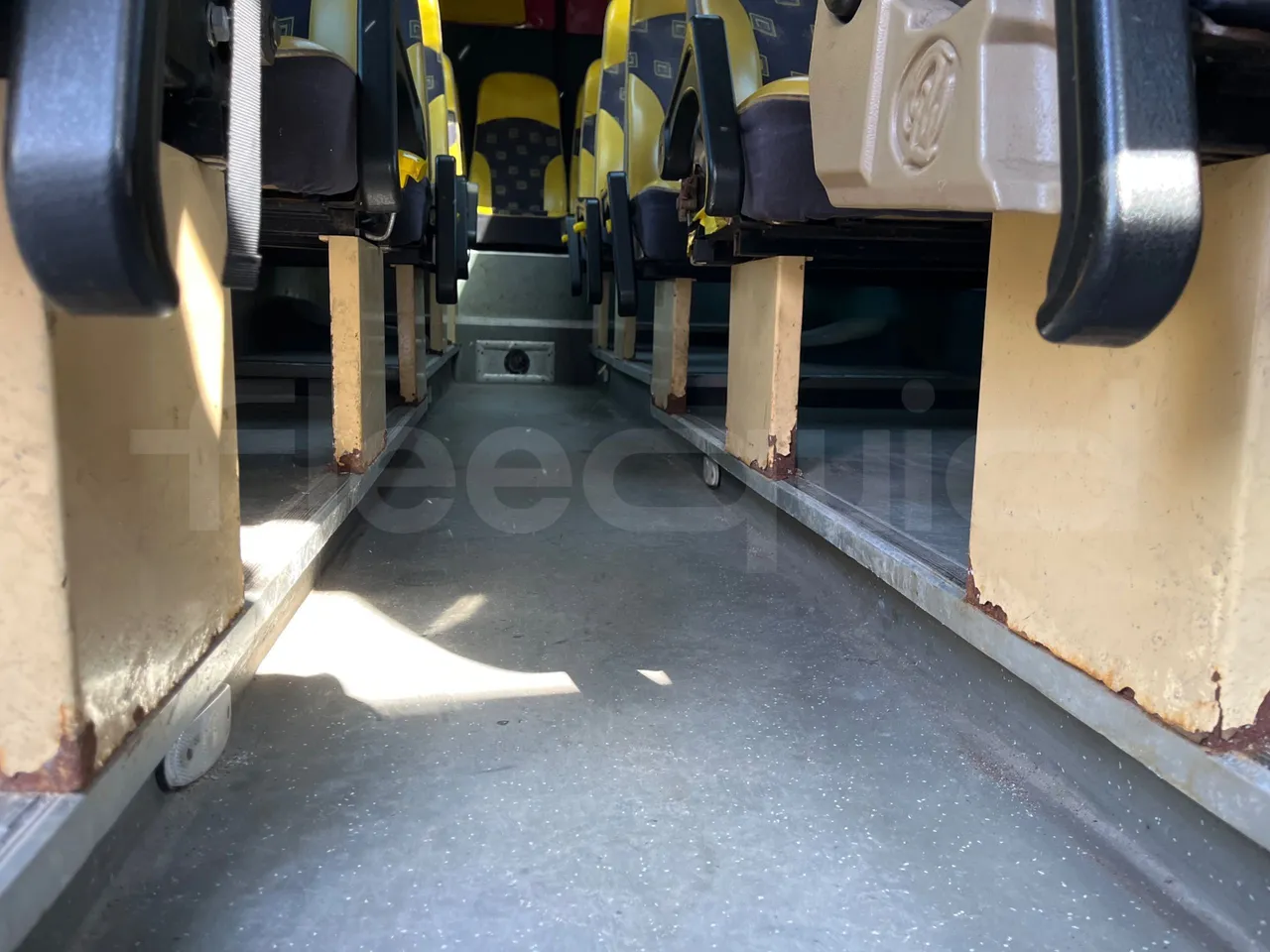 Volkswagen Crafter Euro6 - 120kW - 7.345mt - seat brackets photo