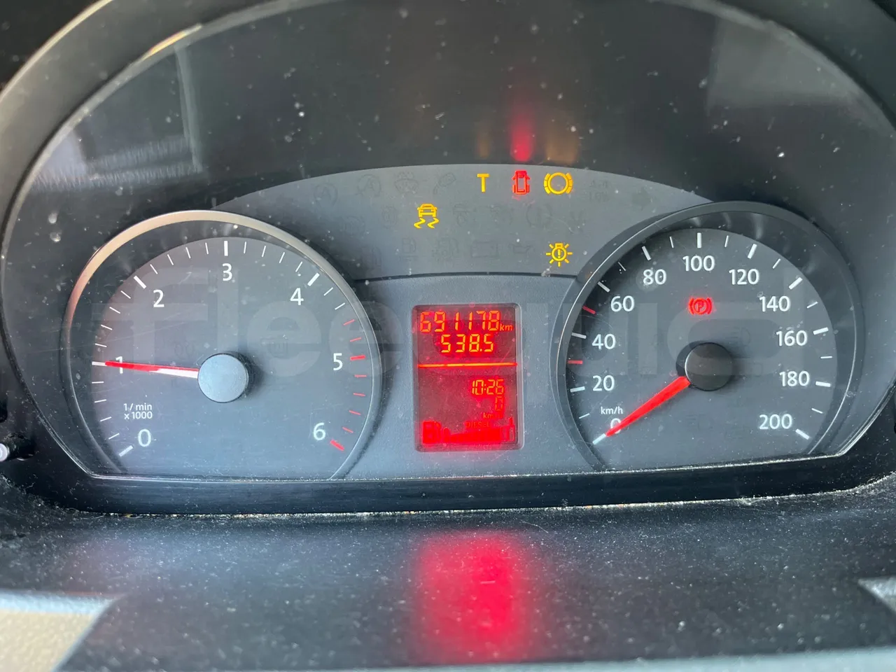 Volkswagen Crafter Euro6 - 120kW - 7.345mt - dashboard lights on