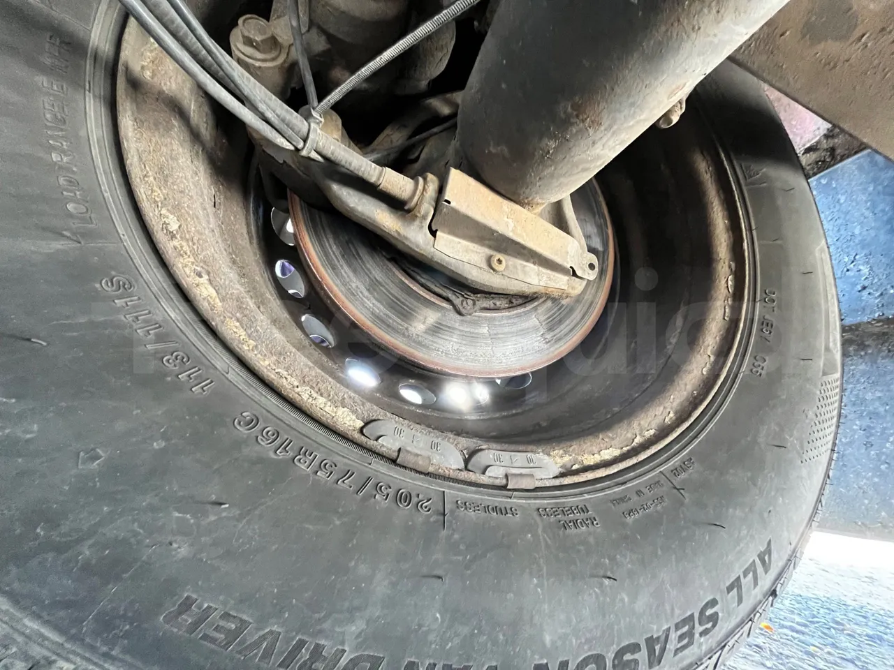 Volkswagen Crafter Euro6 - 120kW - 7.345mt - axle 2 discs right