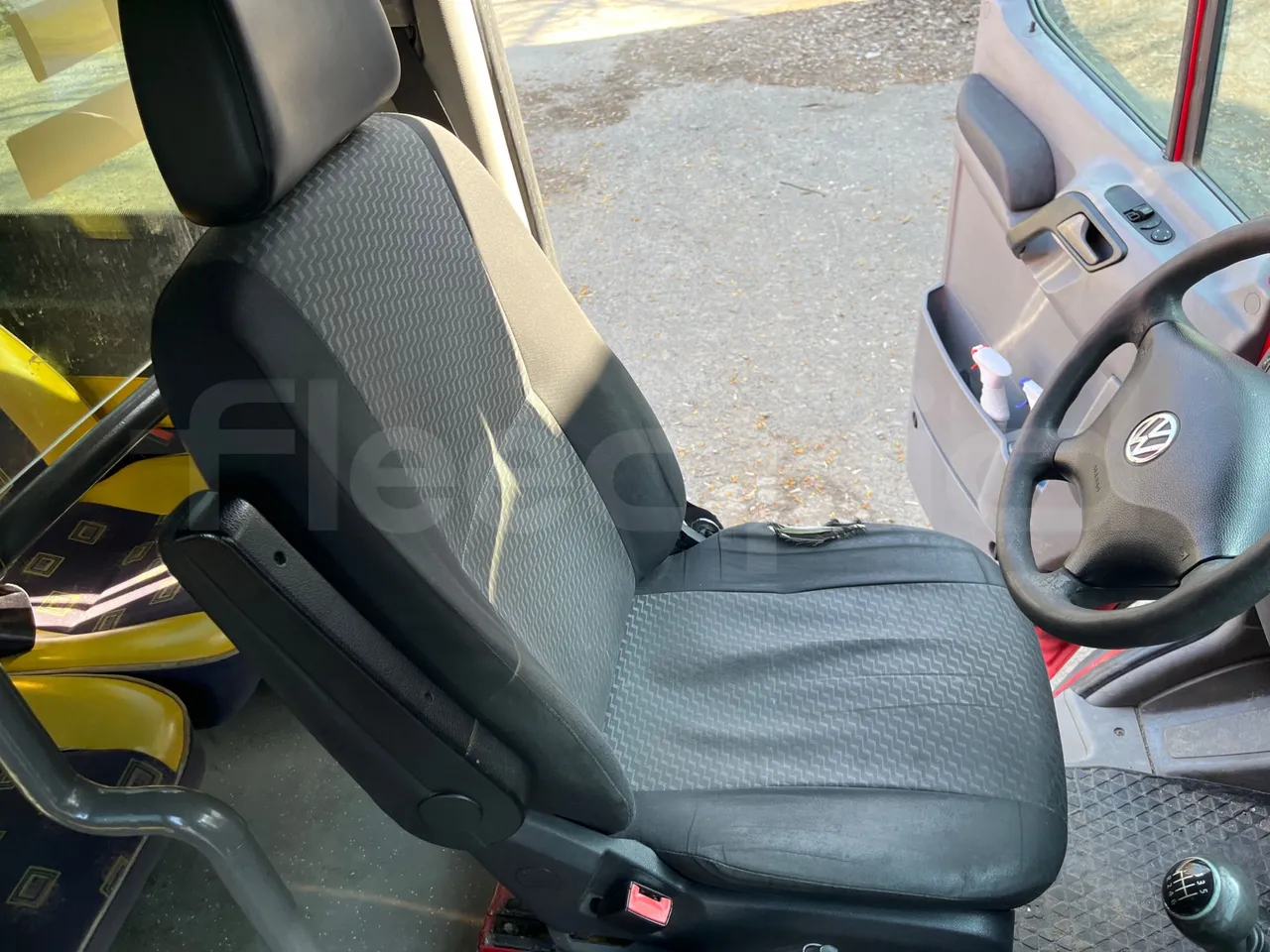 Volkswagen Crafter Euro6 - 120kW - 7.345mt - driver's seat photo