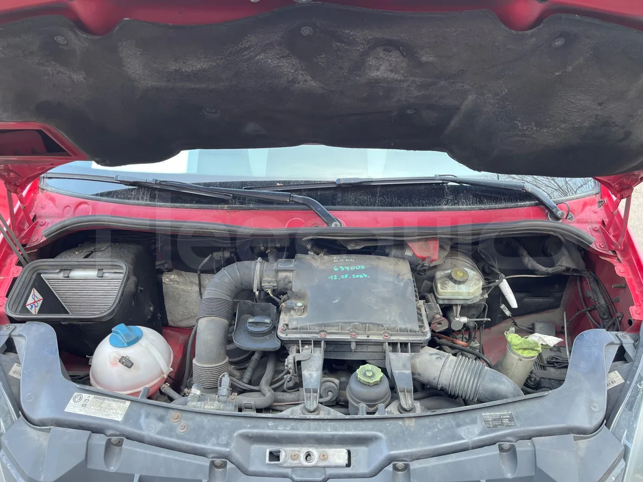 Volkswagen Crafter Euro6 - 120kW - 7.345mt - rear hatch open