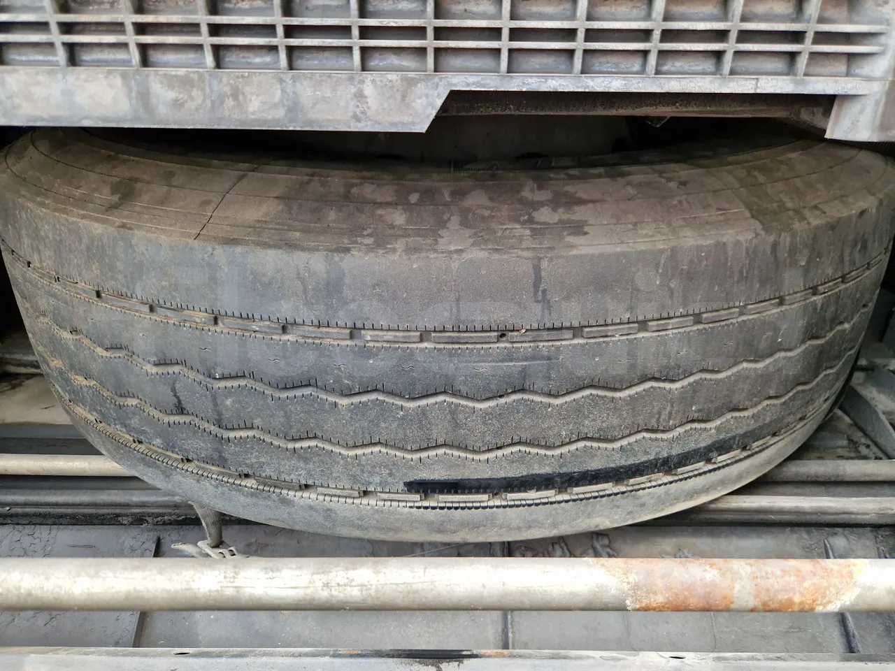 Mercedes-Benz Tourismo RHD / Euro 6 - 290 Kw - 12,140 Mt - spare wheel