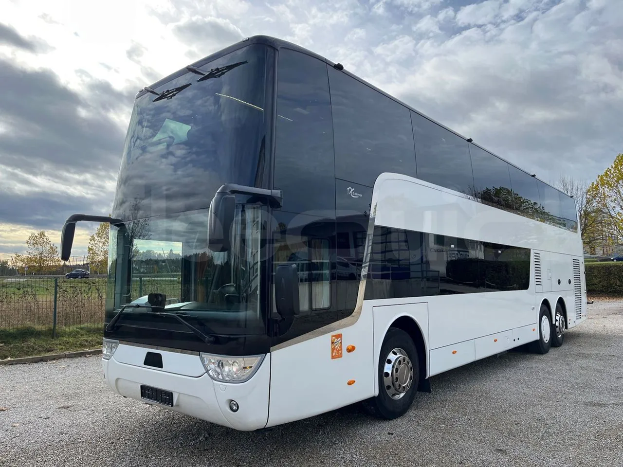 Van Hool Astromega TDX25 - EUR6 - 390kW - 13.15m - 3/4 front left