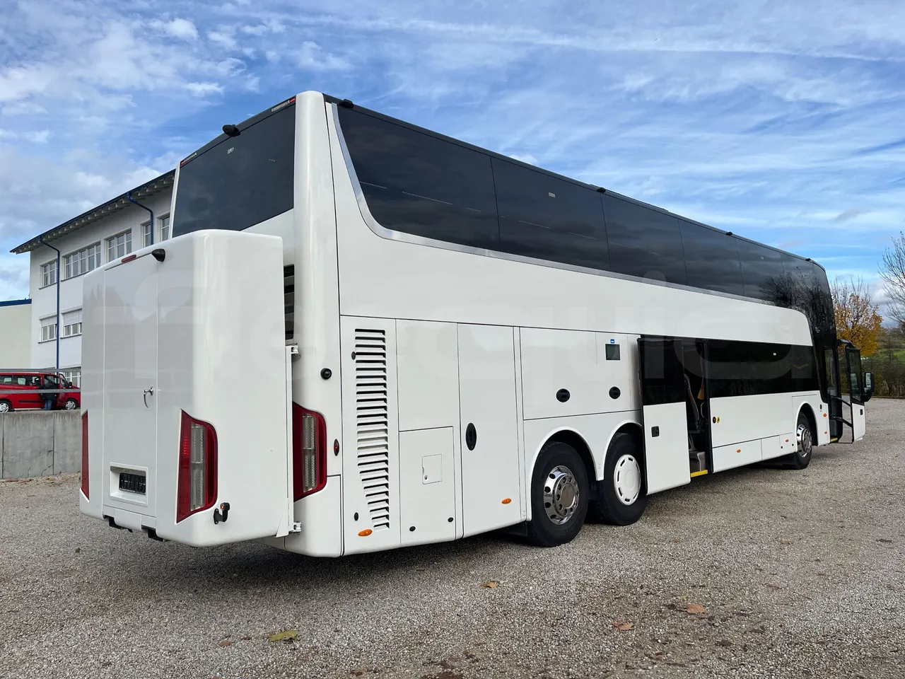Van Hool Astromega TDX25 - EUR6 - 390kW - 13.15m - 3/4 right rear doors open
