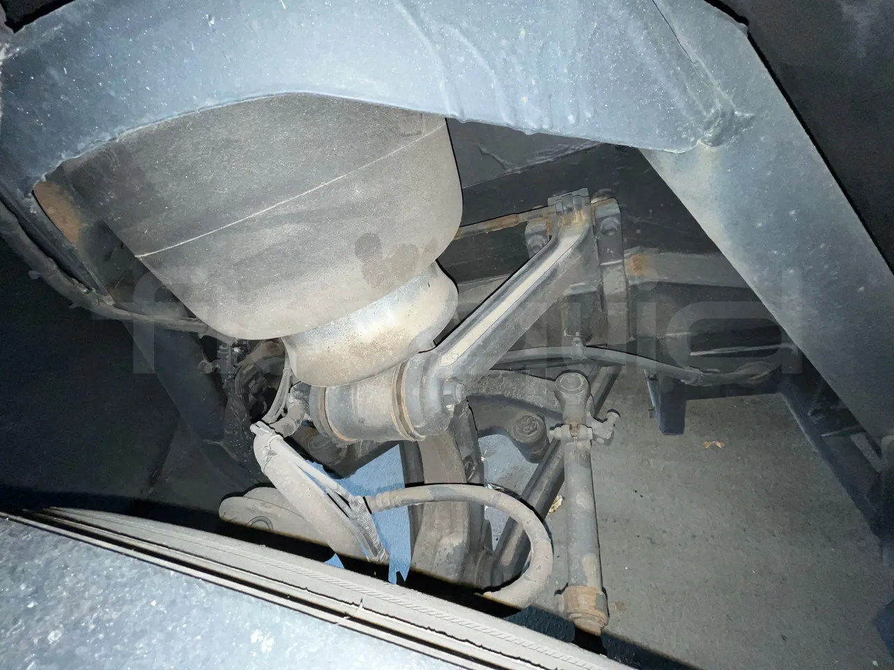 Van Hool Astromega TDX25 - EUR6 - 390kW - 13.15m - front brake calipers left