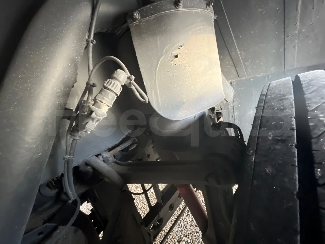 Van Hool Astromega TDX25 - EUR6 - 390kW - 13.15m - axel 3 shock absorbers 1 left