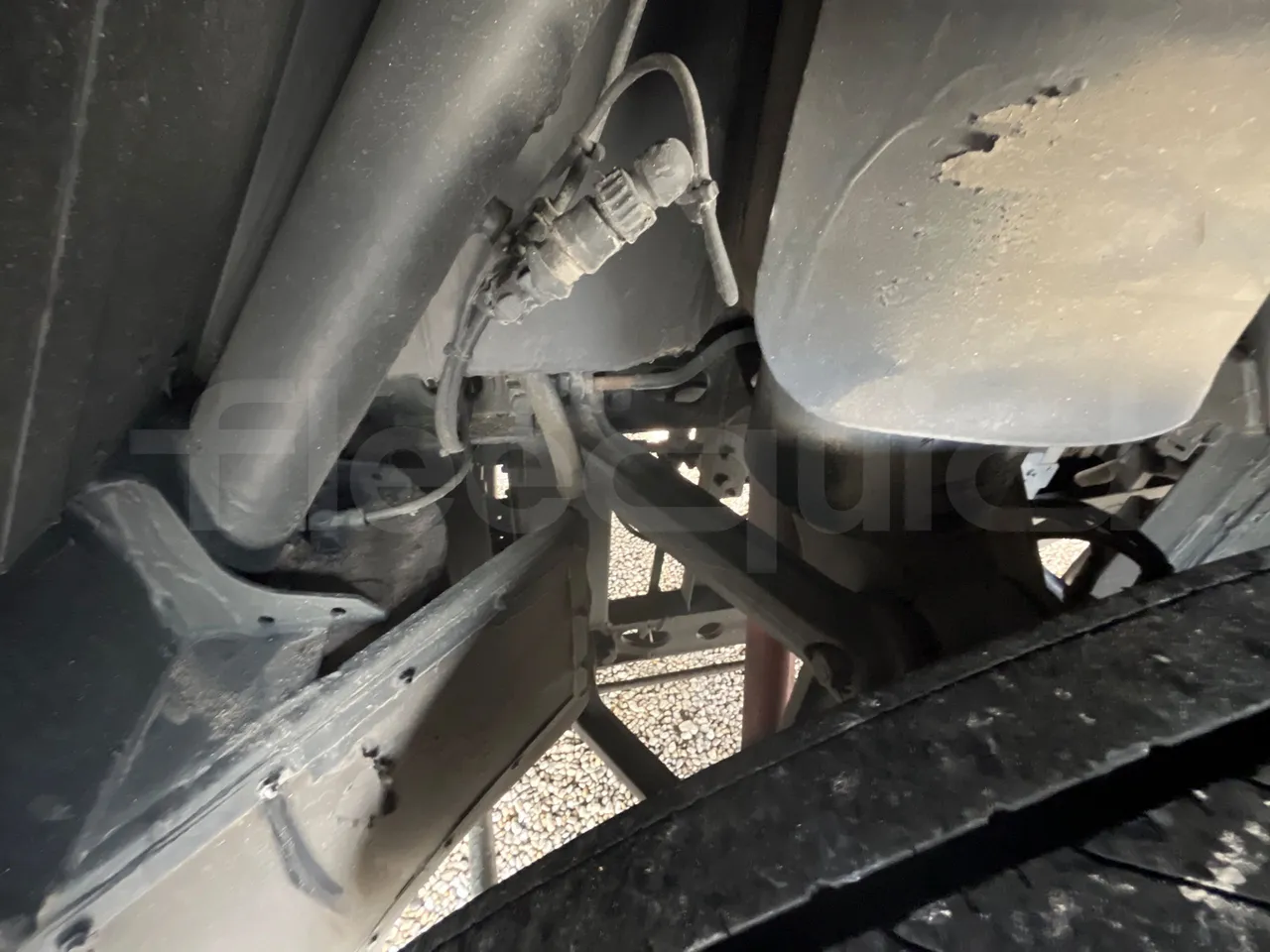 Van Hool Astromega TDX25 - EUR6 - 390kW - 13.15m - axel 3 shock absorbers 2 left