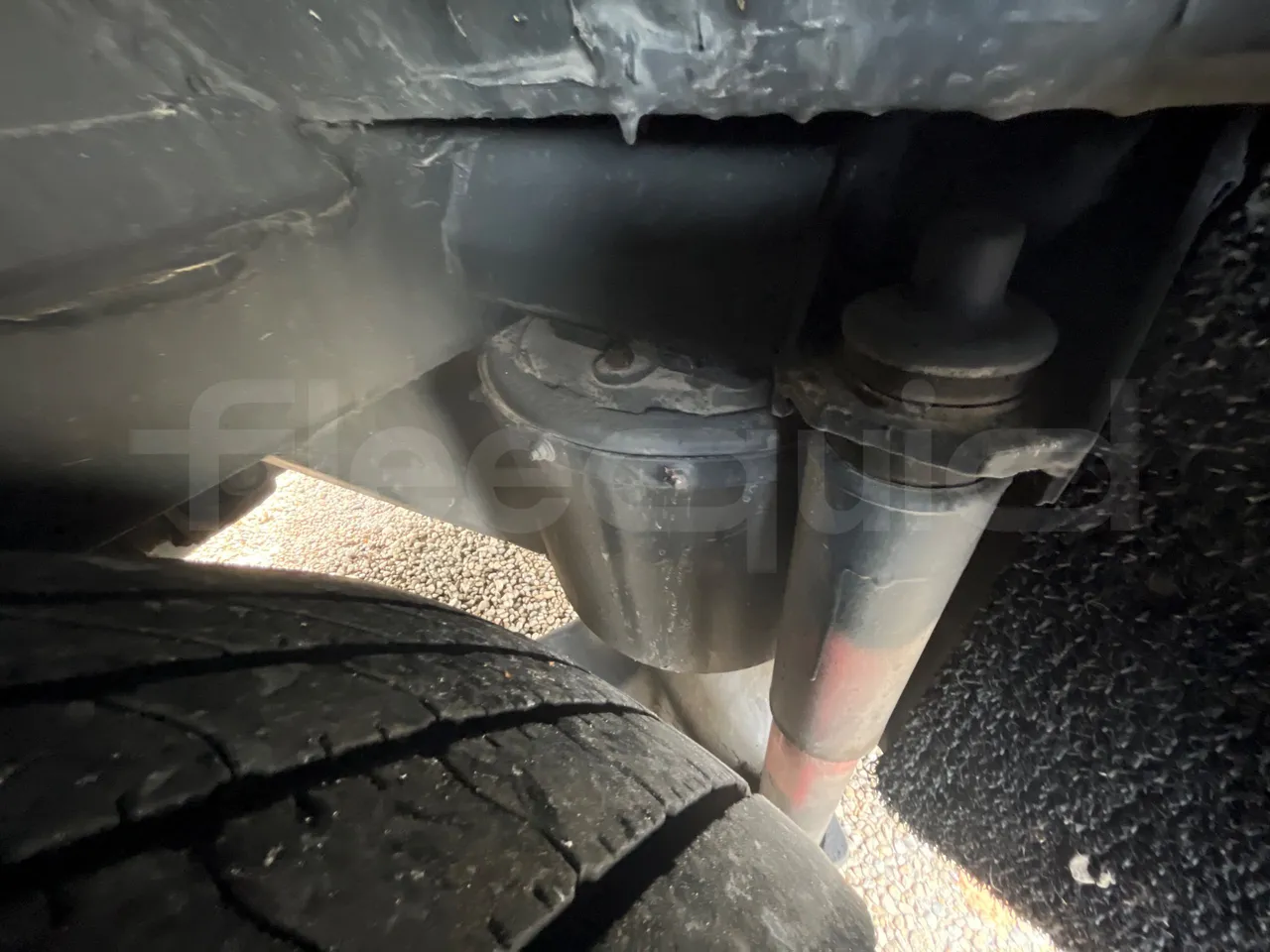 Van Hool Astromega TDX25 - EUR6 - 390kW - 13.15m - axle 2 shock absorbers 2 left