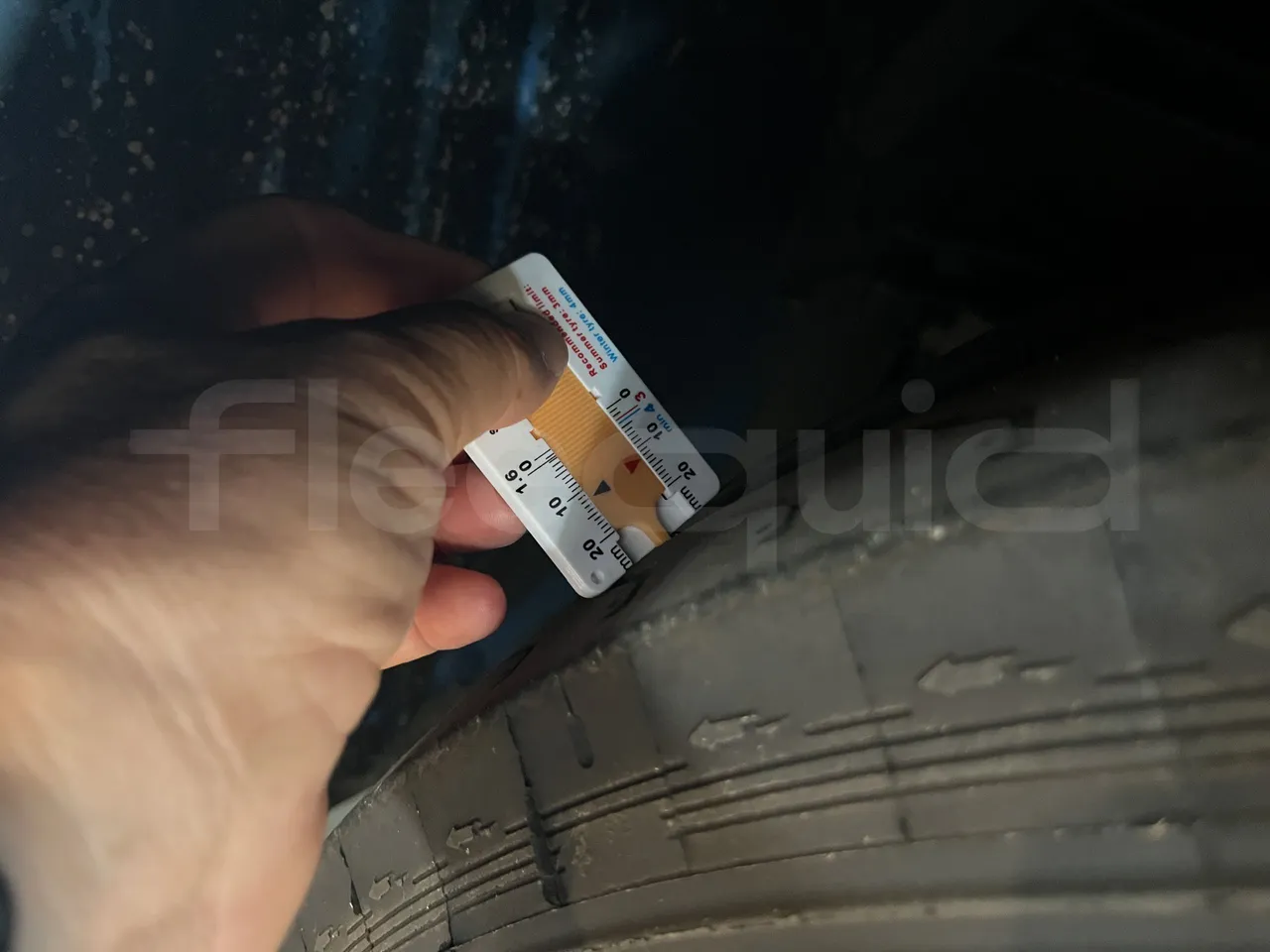 Iveco Crossway - First Axle Left Side: Tyre Thickness