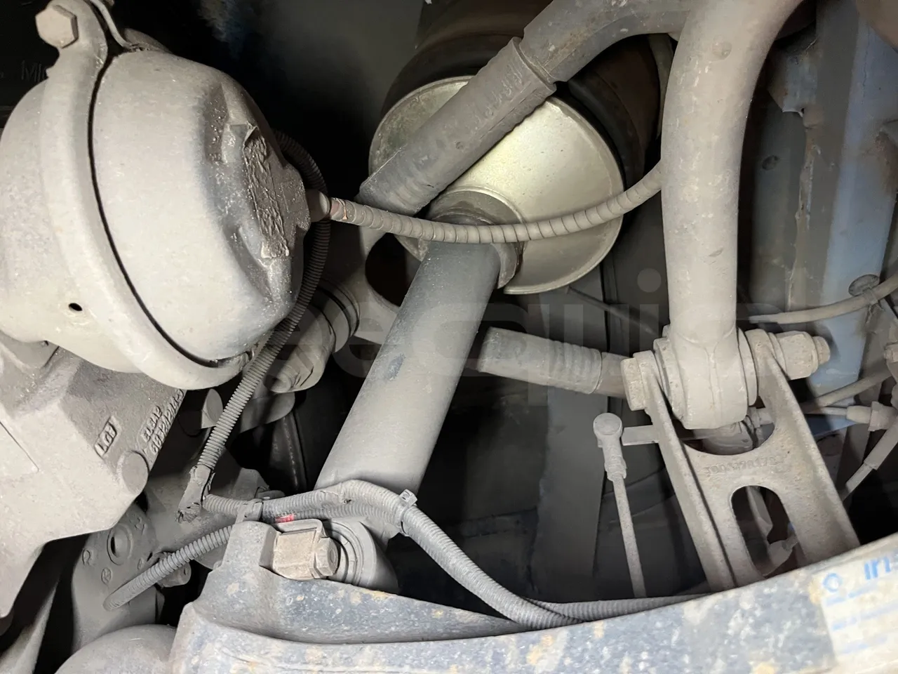 Iveco Crossway - First Axle Shock Absorbers Right Side
