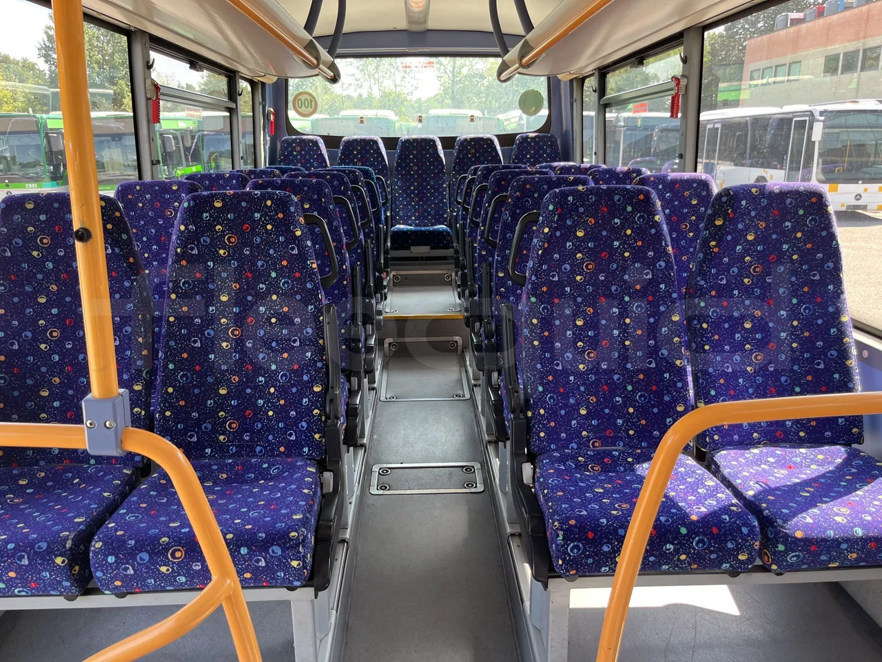 Iveco Crossway - Reverse Seats From Middle Position