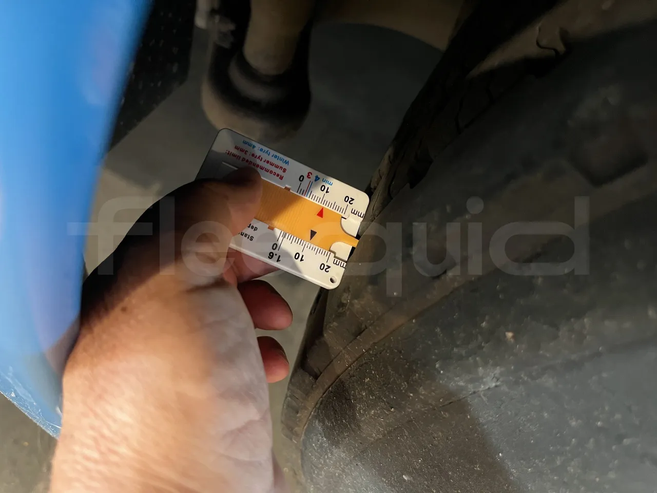 Iveco Crossway - Second Axle Left Side: Tyre Thickness