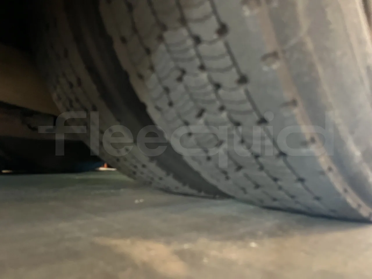 Iveco Crossway - Second Axle Left Side: Tyre Tread