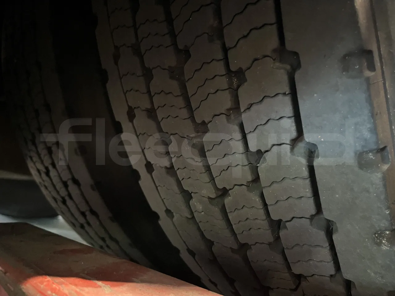 Iveco Crossway - Second Axle Right Side: Tyre Tread