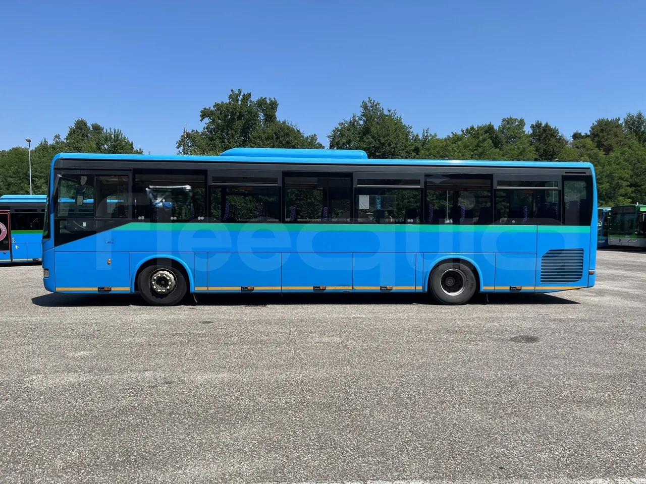 Iveco Crossway - Left Side