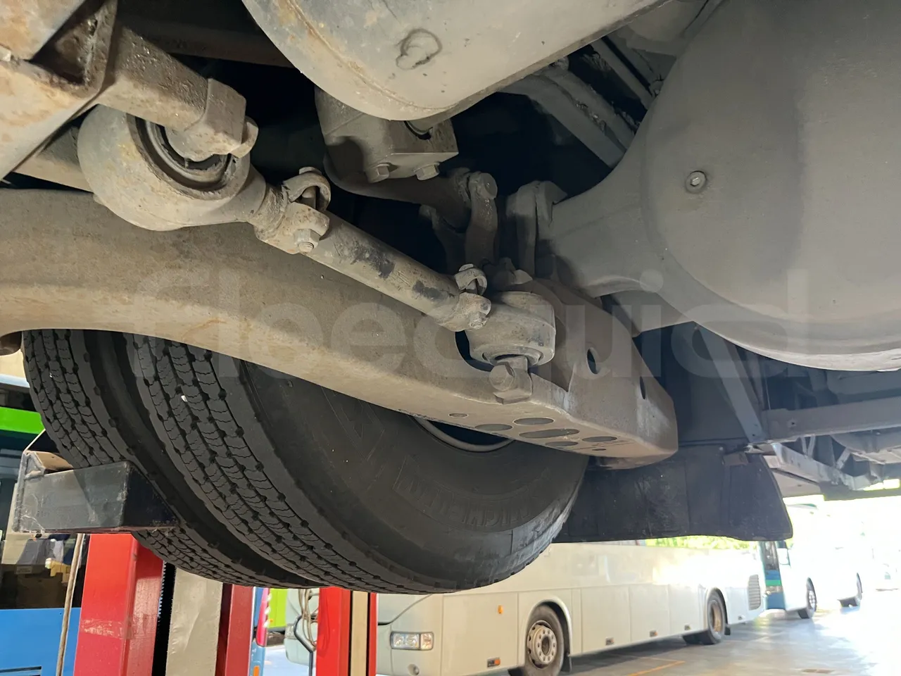 Iveco Crossway - Second Axle Left Side