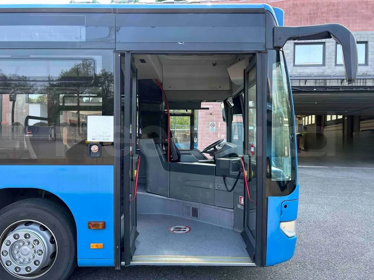 Mercedes-Benz Citaro O530G - Euro4 - 260kW - 17.940mt - front door 1 open
