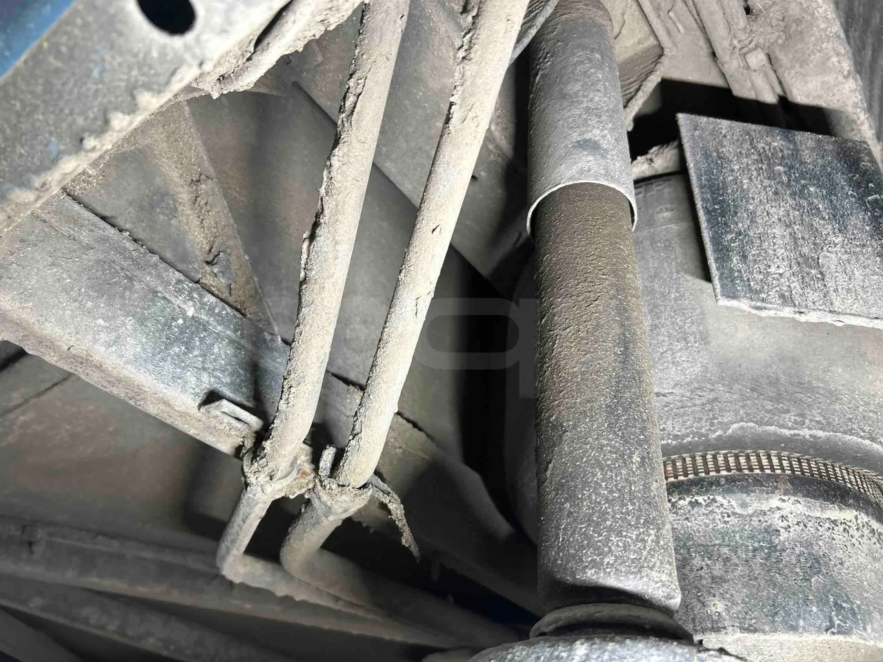 Mercedes-Benz Citaro O530G - Euro4 - 260kW - 17.940mt - axel 3 shock absorbers 1 left