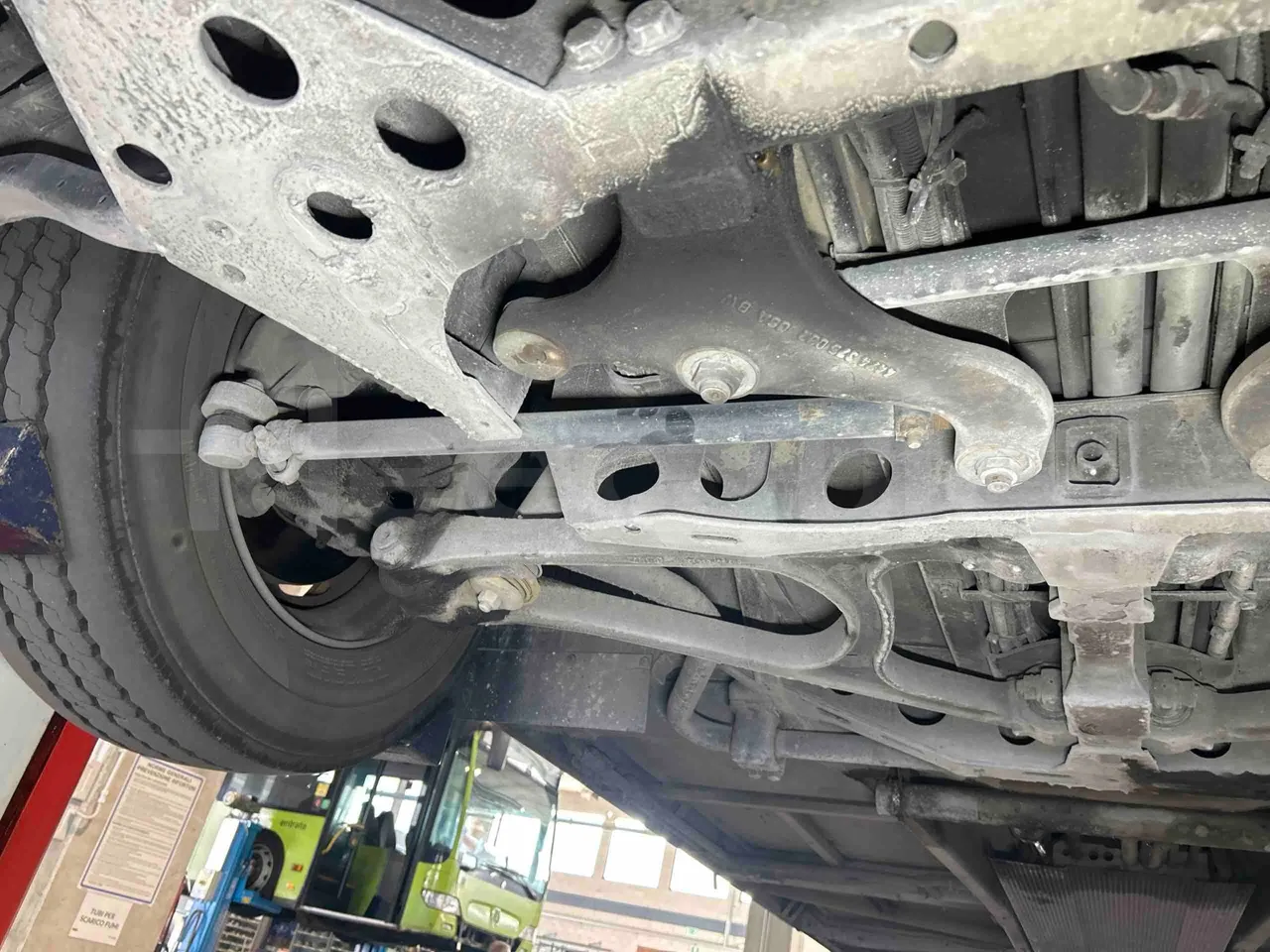 Mercedes-Benz Citaro O530G - Euro4 - 260kW - 17.940mt - front axle right side