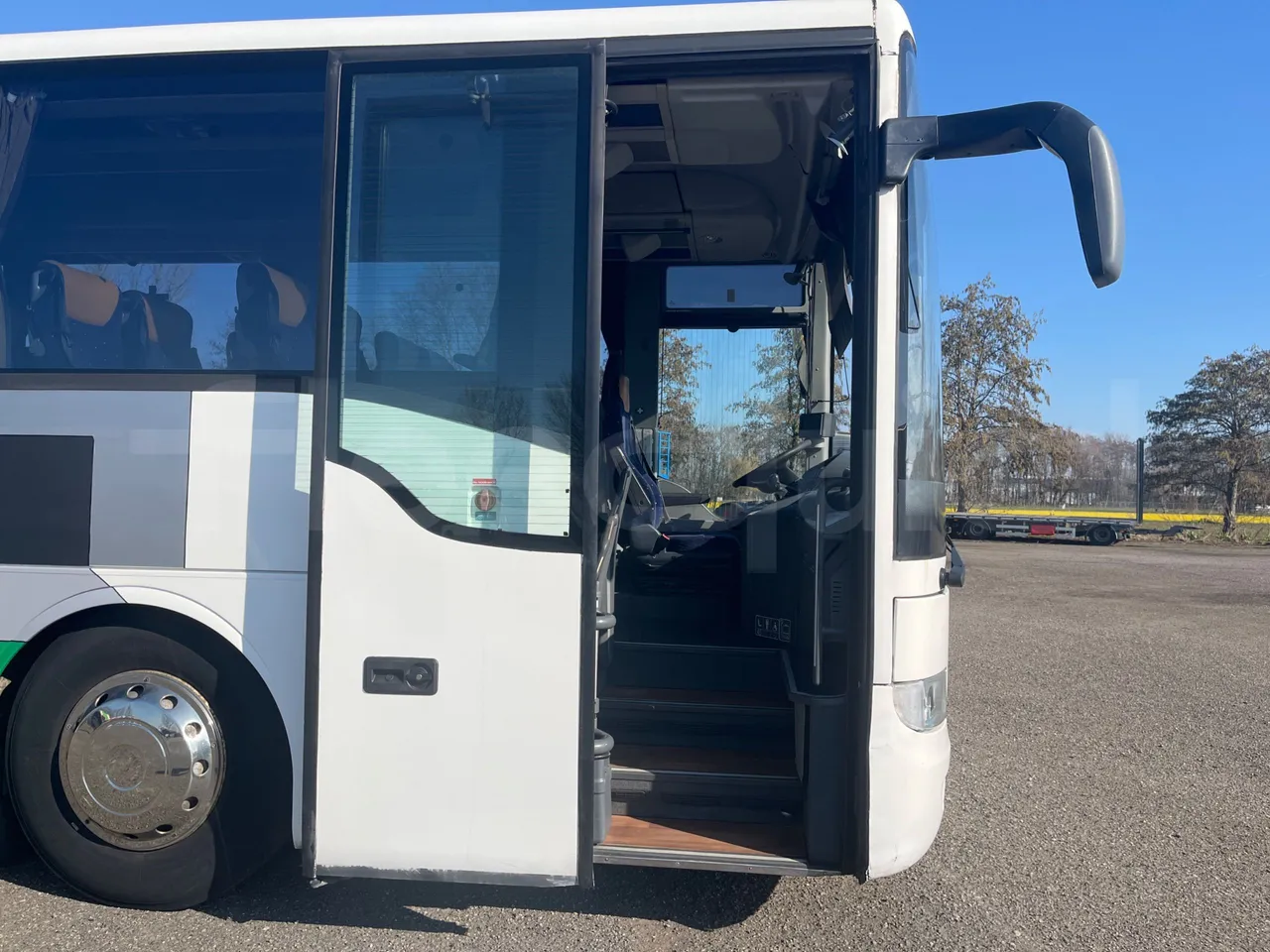 Mercedes-Benz Tourismo M RH -Euro5 -300 kW -12,98 mt - front door 1 open